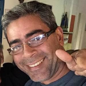 Meet your Posher, Eduardo